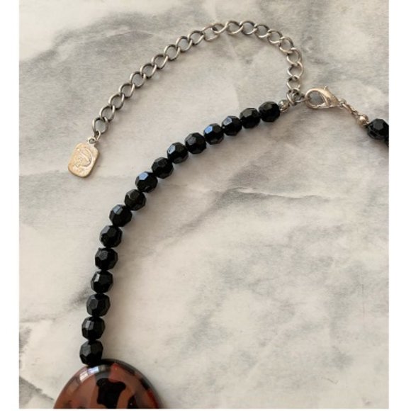 You & I Leopard print beaded necklace - Picture 5 of 6